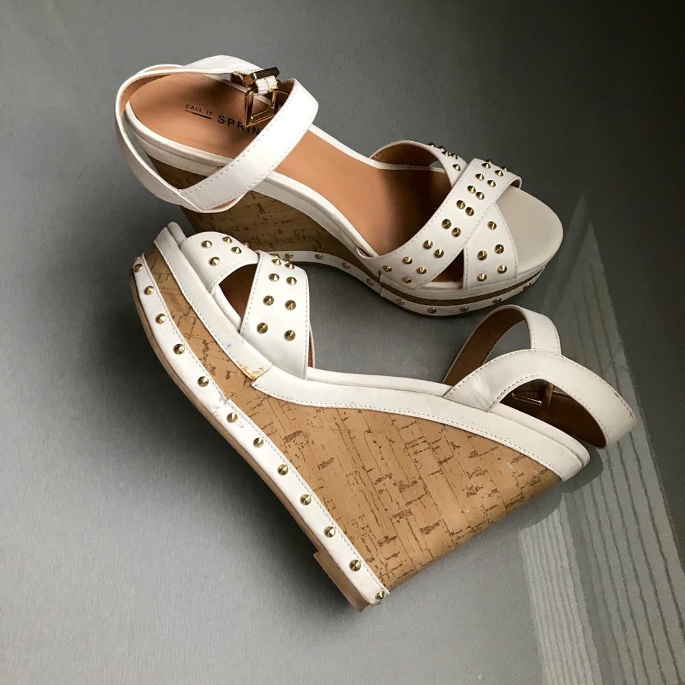 Sandals/  brand call it SPRING